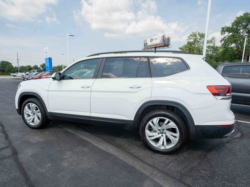 Used 2023 Volkswagen Atlas SE w/ Panoramic Sunroof Package AWD/4WD image 4