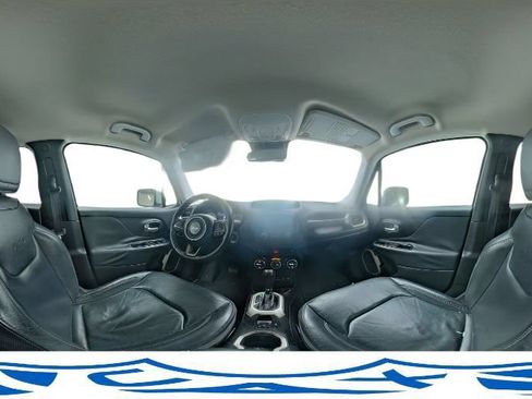 Used 2016 Jeep Renegade Limited FWD image 10