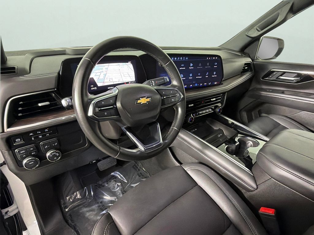 Used 2025 Chevrolet Tahoe LT AWD/4WD image 18