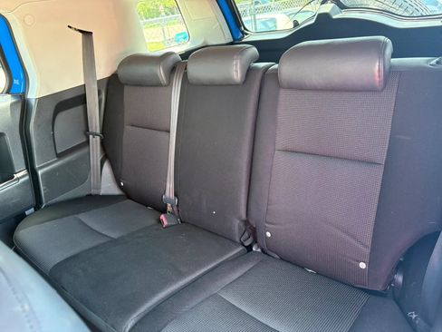 Used 2007 Toyota FJ Cruiser 2WD image 11