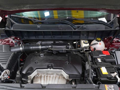 Used 2018 GMC Acadia SLE AWD/4WD image 28