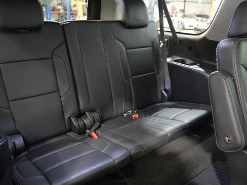 Used 2015 GMC Yukon XL Denali w/ Premium Package image 31