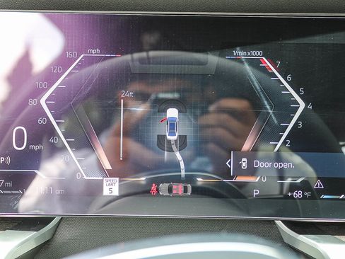 New 2026 BMW 740i RWD image 23