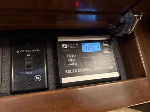 Used 2017 Mercedes-Benz Sprinter 3500 image 51