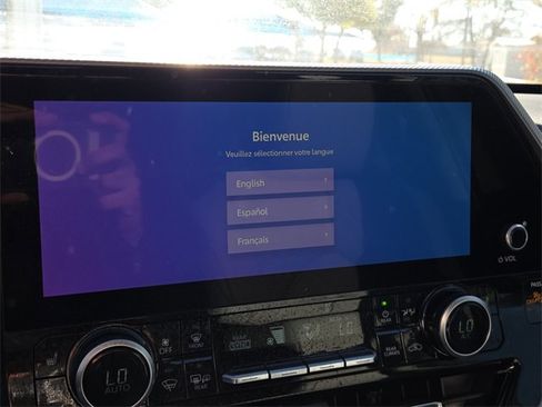 Used 2023 Toyota Highlander L image 21