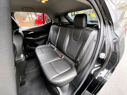 Used 2024 Buick Encore GX Sport Touring image 15