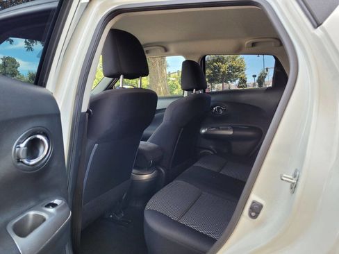 Used 2015 Nissan Juke S image 6