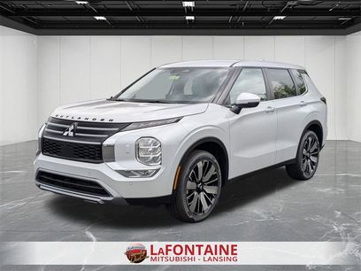 New 2025 Mitsubishi Outlander SE
