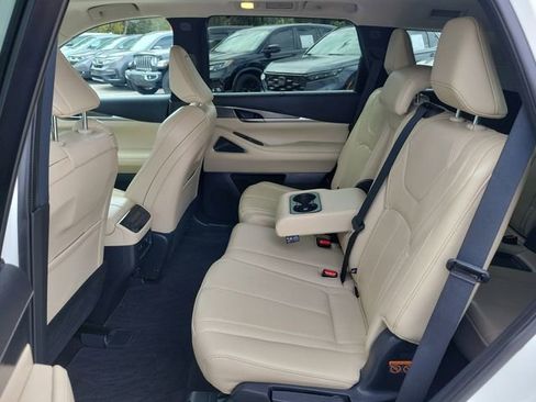 Used 2023 INFINITI QX60 Luxe w/ Vision Package image 14