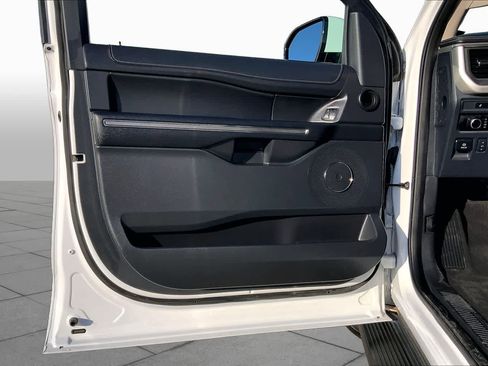 Used 2024 Ford Expedition XLT RWD image 22