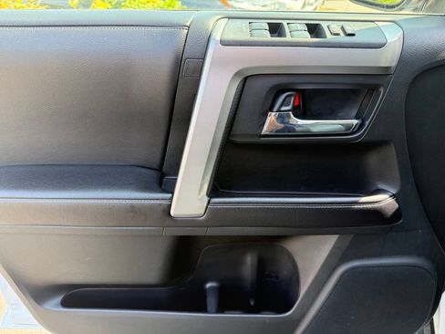 Used 2016 Toyota 4Runner SR5 Premium AWD/4WD image 15