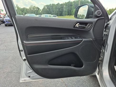 Used 2025 Dodge Durango GT RWD image 13