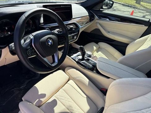 Certified 2022 BMW 540i w/ Premium Package image 18