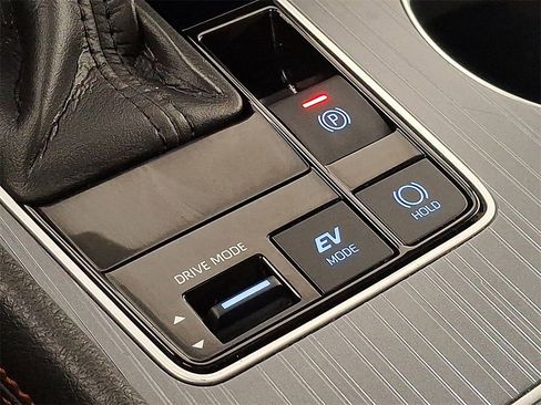 Used 2021 Toyota Sienna XSE w/ XSE Plus Package image 27