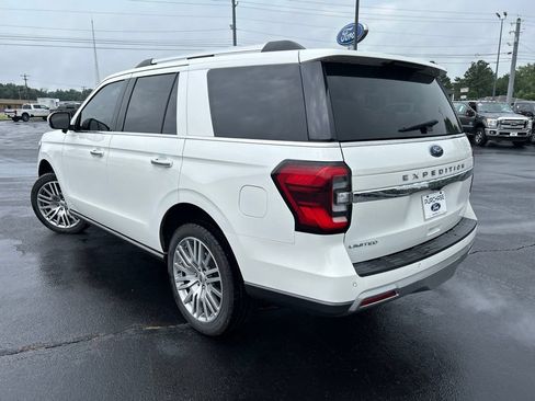 Used 2023 Ford Expedition Limited AWD/4WD image 5