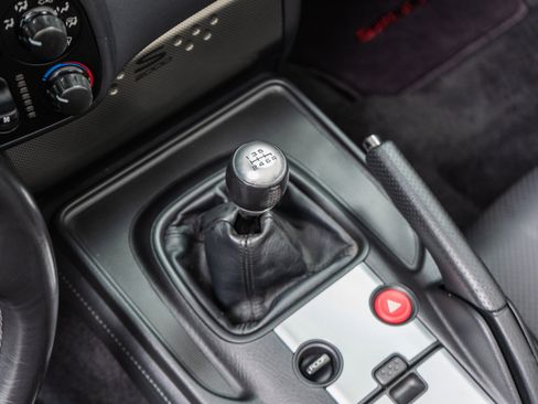 Used 2004 Honda S2000 image 25