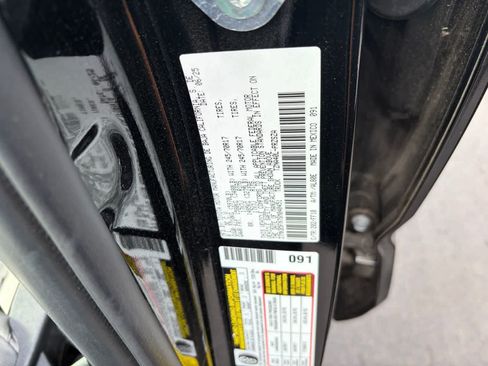 Used 2025 Toyota Tacoma SR5 RWD image 9