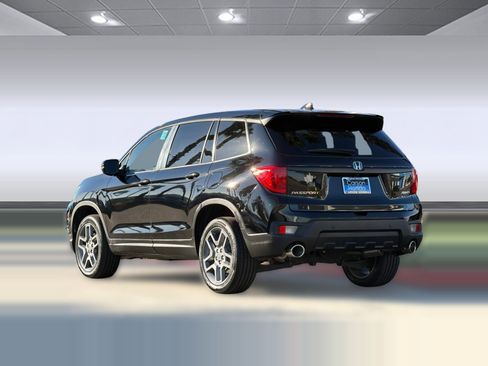 Certified 2023 Honda Passport EX-L image 3