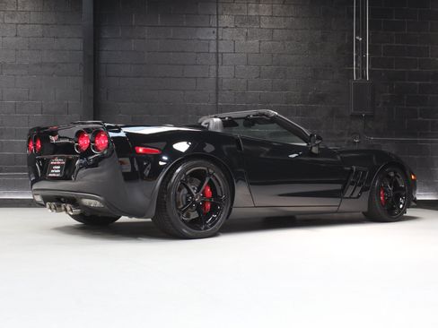 Used 2013 Chevrolet Corvette Grand Sport w/ 3LT Preferred Equipment Group RWD image 26