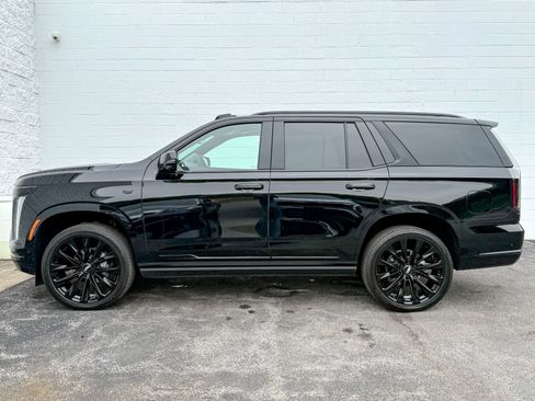 Certified 2025 Cadillac Escalade Sport Platinum w/ LPO, ONYX Package AWD/4WD image 10