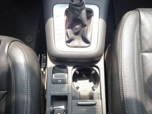 Used 2015 Volkswagen Tiguan R-Line FWD image 18