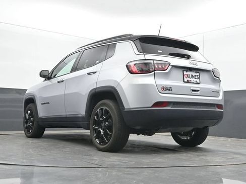 Used 2025 Jeep Compass Limited AWD/4WD image 50