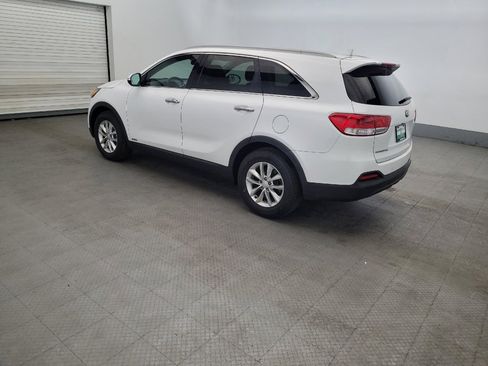 Used 2016 Kia Sorento AWD w/ LX Convenience Package image 3