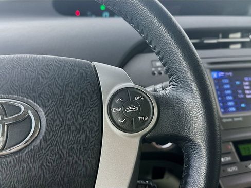 Used 2014 Toyota Prius Four image 26