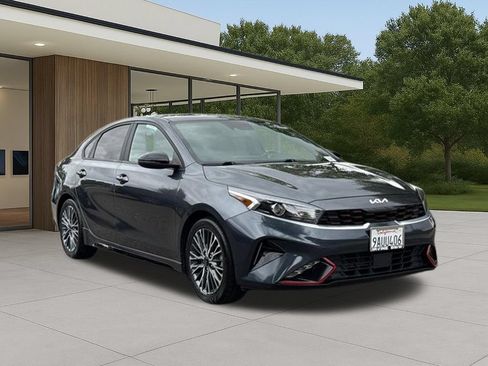 Used 2022 Kia Forte GT-Line w/ GT-Line Premium Package FWD image 6