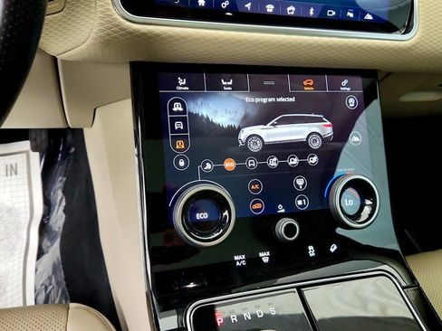 Used 2018 Land Rover Range Rover Velar S AWD/4WD image 18