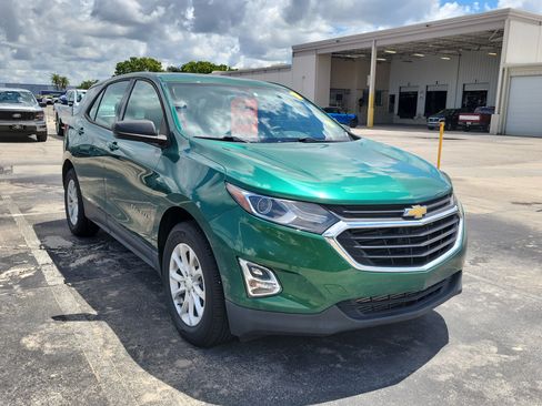 Used 2019 Chevrolet Equinox LS FWD image 6