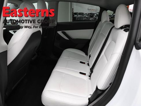 Used 2022 Tesla Model Y Long Range AWD/4WD image 16