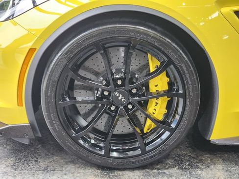 Used 2017 Chevrolet Corvette Grand Sport RWD image 19