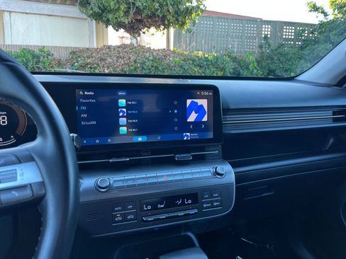 Used 2025 Hyundai Kona SEL image 17