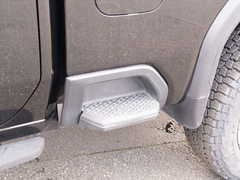 Used 2022 GMC Sierra 3500 AT4 image 27