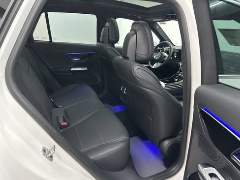 Used 2026 Mercedes-Benz GLC 300 4MATIC image 23