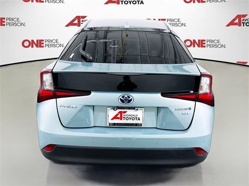 Certified 2022 Toyota Prius XLE image 6