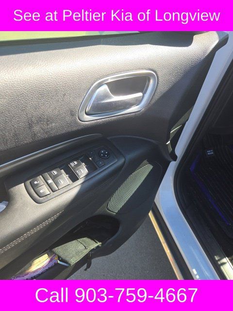 Used 2019 Dodge Durango SXT w/ 3rd Row Seating Group RWD image 13