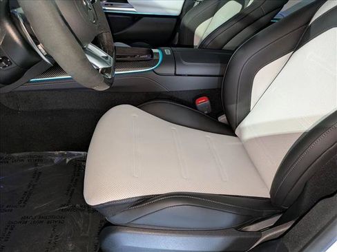 New 2026 Mercedes-Benz E 53 AMG e 4MATIC Wagon image 4