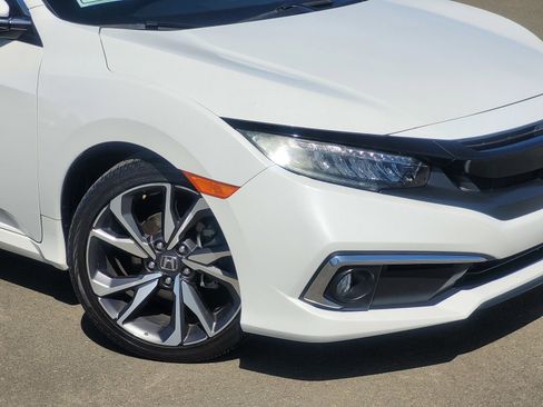 Used 2021 Honda Civic Touring image 3