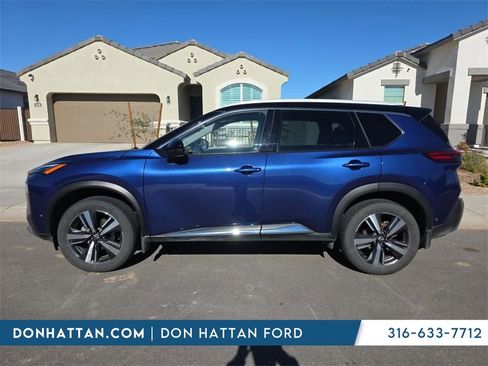 Used 2023 Nissan Rogue Platinum w/ Platinum Premium Package image 7