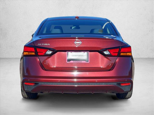 Used 2025 Nissan Altima 2.5 SV FWD image 7