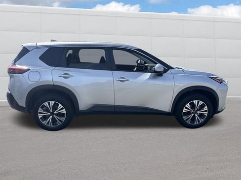 Used 2023 Nissan Rogue SV FWD image 9