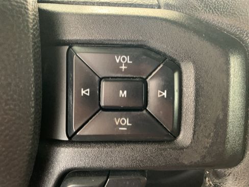 Used 2019 Ford F150 XLT w/ Equipment Group 302A Luxury AWD/4WD image 17