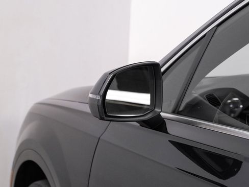 Used 2017 Audi Q7 3.0T Premium Plus image 38