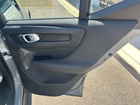Used 2025 Volvo XC40 B5 Plus AWD/4WD image 12