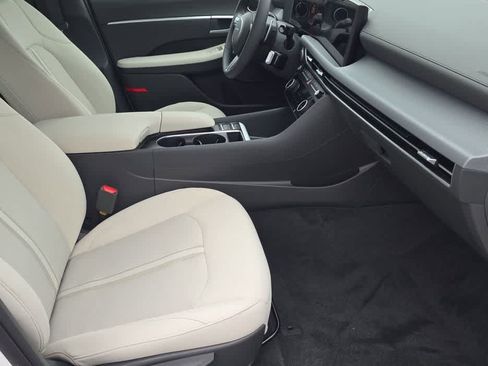New 2026 Hyundai Sonata SEL FWD image 22