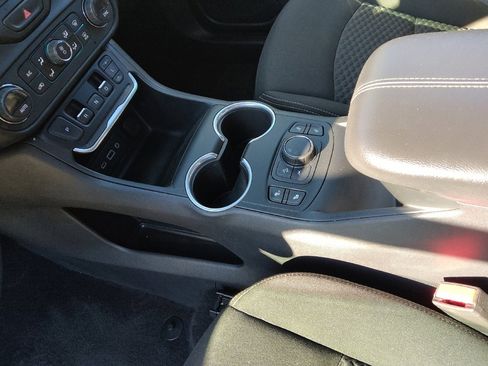 Used 2020 GMC Terrain SLE w/ Driver Convenience Package FWD image 26