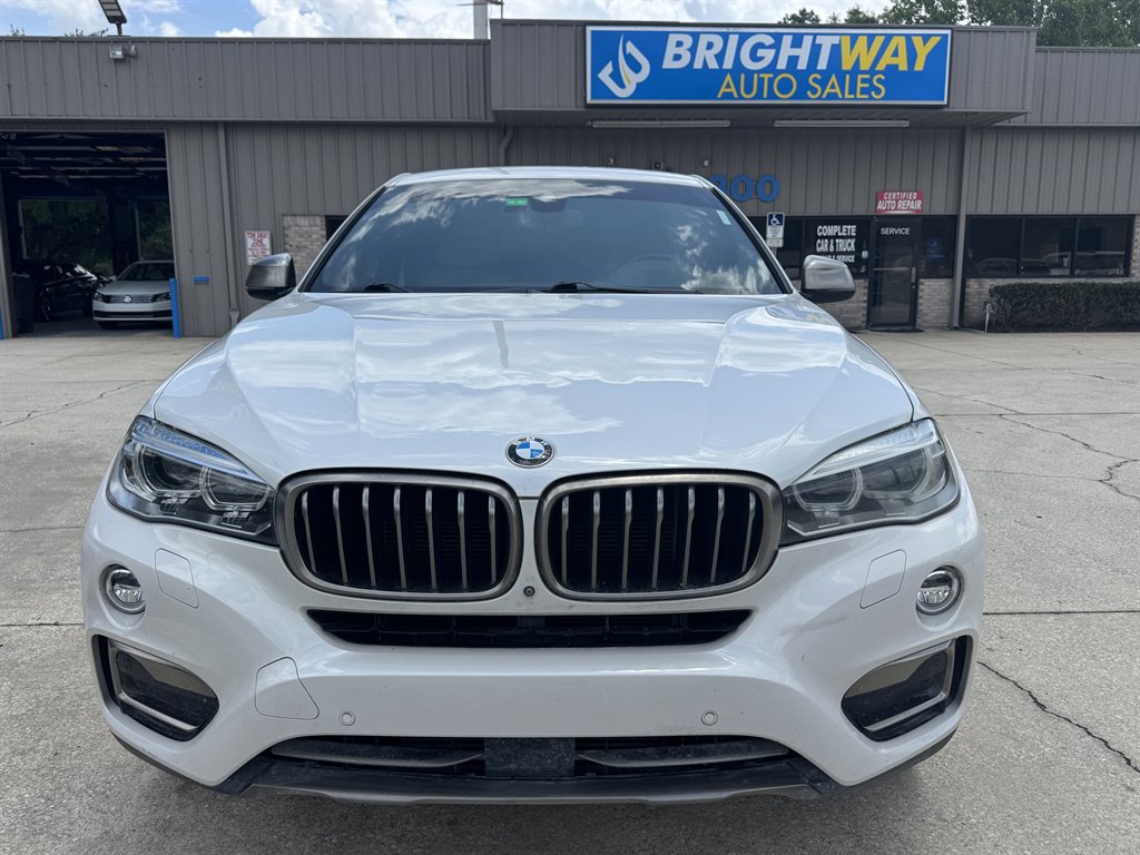 Used 2017 BMW X6 sDrive35i RWD image 3