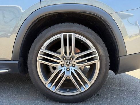 Certified 2023 Mercedes-Benz GLS 450 4MATIC image 11